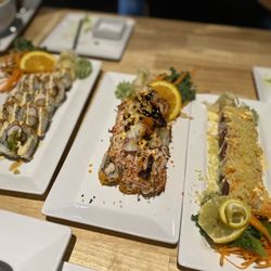 Sushi Sake Boca - Shrimp tempura, volcano roll and crunchy tuna roll