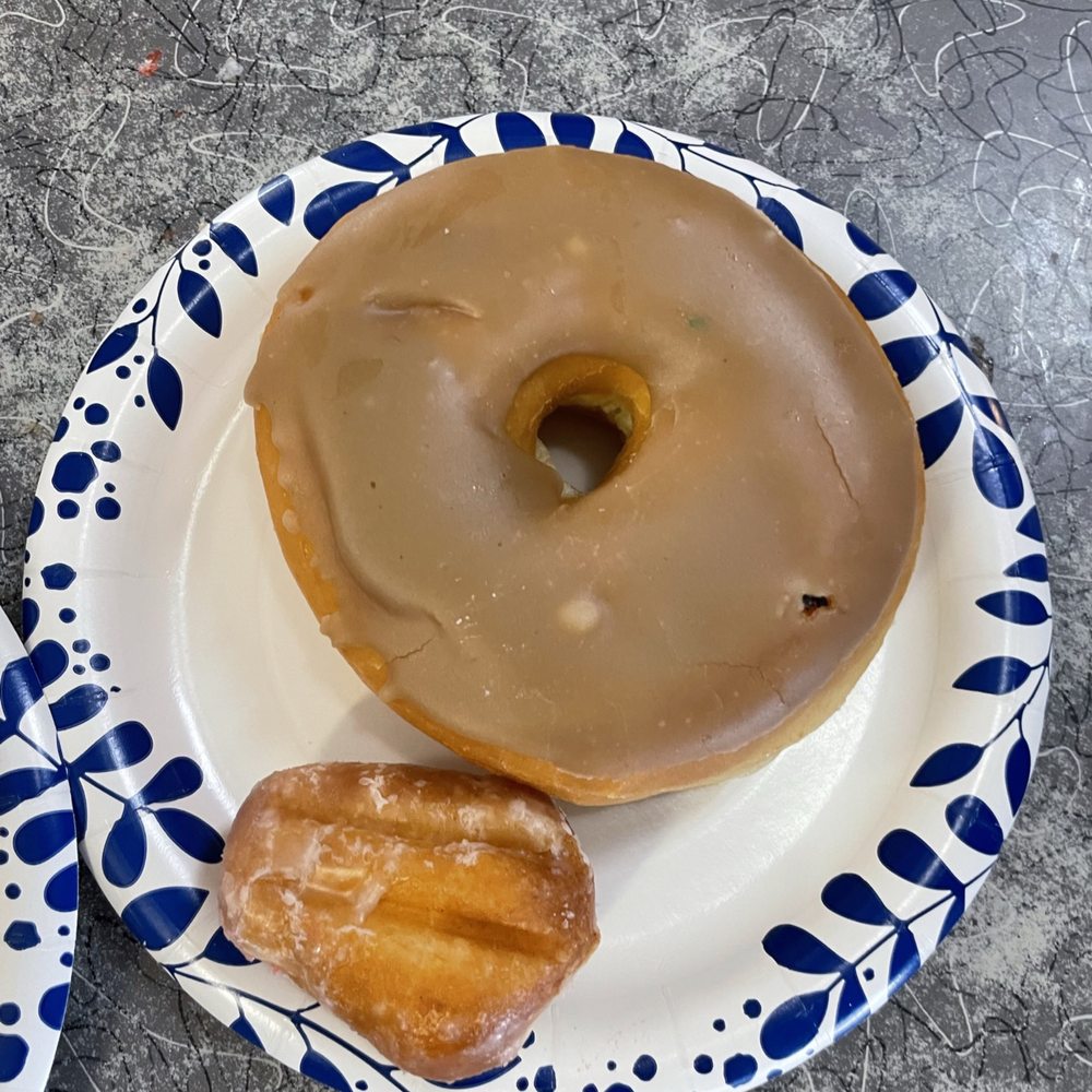 Donut Mill - Maple glaze and donut hole - Donuts Near Me - Woodland Park, Colorado Donut Mill - Maple glaze and donut hole - Donuts Near Me - Woodland Park, Colorado