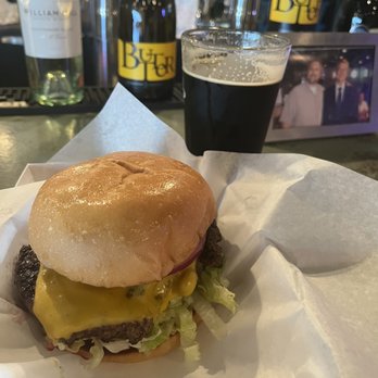 Maple and Motor - Cheeseburger and Lakewood Temptress. - Burgers Near Me - Dallas, Texas Maple and Motor - Cheeseburger and Lakewood Temptress. - Burgers Near Me - Dallas, Texas