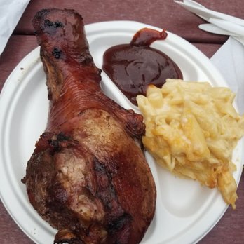 Spring Creek Smokehouse - Turkey leg was OK, skin was inedible as it was so plasticky, the meat was very very bland and even a little dry, the mac and cheese was good - Smokehouse Near Me - Hershey, Pennsylvania Spring Creek Smokehouse - Turkey leg was OK, skin was inedible as it was so plasticky, the meat was very very bland and even a little dry, the mac and cheese was good - Smokehouse Near Me - Hershey, Pennsylvania