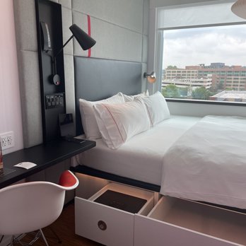 CitizenM - Bed 'n desk - Hotels Near Me - Washington, DC, District of Columbia CitizenM - Bed 'n desk - Hotels Near Me - Washington, DC, District of Columbia