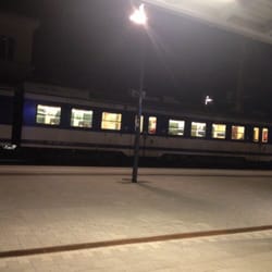 OEBB Trainstation - Jetzt gehts ab nach Hause , wenn die ÖBB pünktlich fährt -:)))