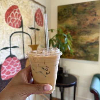 Harlem Coffee - Jones Iced latte - Desserts Near Me - Phoenix, Arizona
