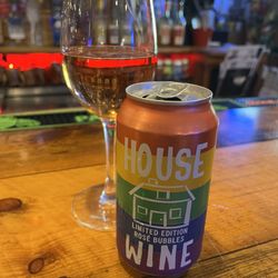 Peppermill Bar & Grill - Found me some wine up in here!
