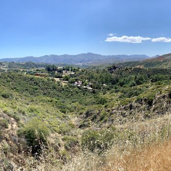 Secret Canyon Trail - Hiking Near Me - Calabasas, California