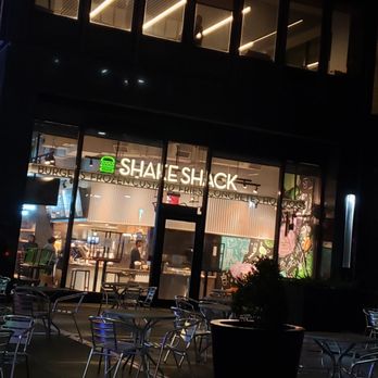 Shake Shack 1700 Broadway - 53rd & 7th - Burgers Near Me - New York, New York Shake Shack 1700 Broadway - 53rd & 7th - Burgers Near Me - New York, New York