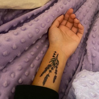 Crop Circles Tattoo Studio - Piercing Near Me - Corona, New York Crop Circles Tattoo Studio - Piercing Near Me - Corona, New York