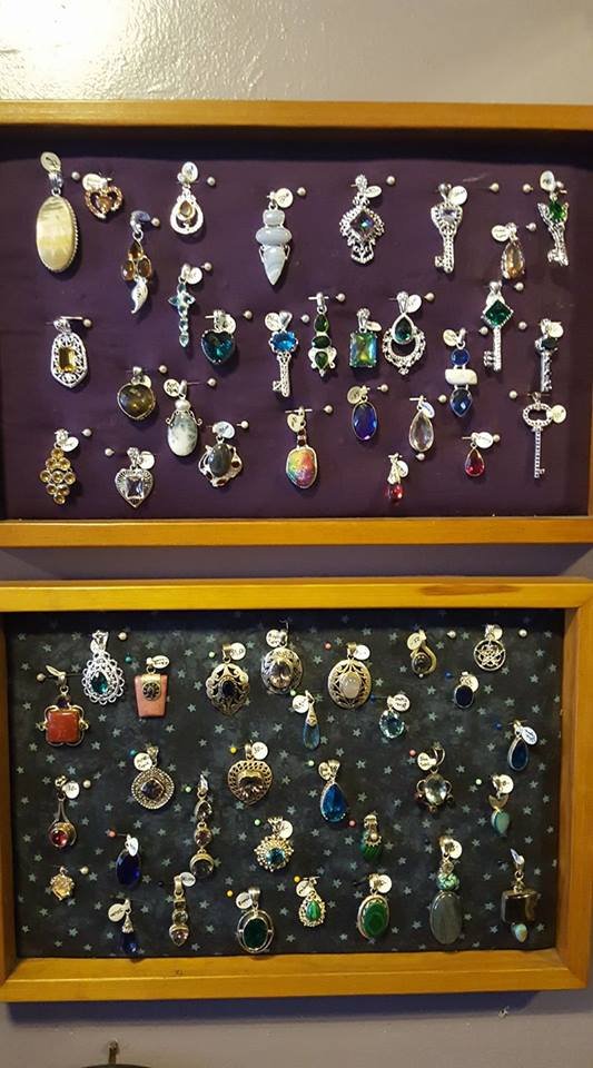 Social spots from Mystic Moon