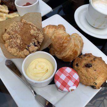 Perch - Assorted Homemade Breads - Lounges Near Me - Los Angeles, California Perch - Assorted Homemade Breads - Lounges Near Me - Los Angeles, California