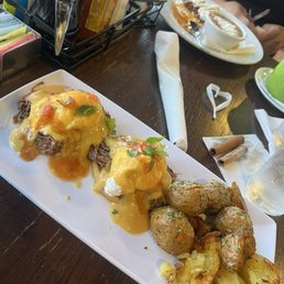 Barbacoa eggs benedict Barbacoa eggs benedict