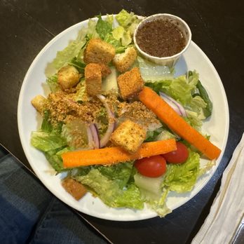 Giovanni's - Side salad - Italian Near Me - Beaverton, Oregon