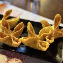 Noodle Story - Crab Rangoon