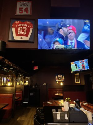 Bully's East Prime Bistro Sports Bar by null
