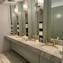 Charlotte City Club - Women's bathroom