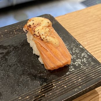 Nori Bar - salmon nigiri - Sushi Bars Near Me - Honolulu, Hawaii