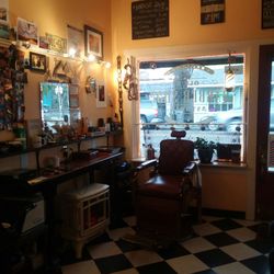 Oly's Barber Shop