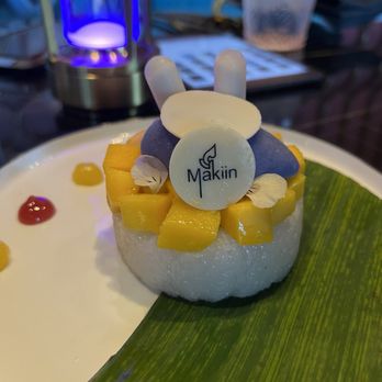MaKiin - Mango sticky rice - Thai Near Me - Houston, Texas MaKiin - Mango sticky rice - Thai Near Me - Houston, Texas