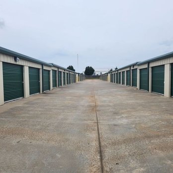 Extra Space Storage - Exterior Units - Self Storage Near Me - Edmond, Oklahoma Extra Space Storage - Exterior Units - Self Storage Near Me - Edmond, Oklahoma