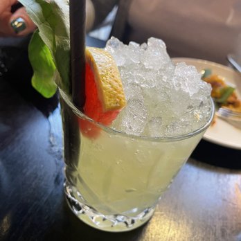 isabelle's - Gin Basil Smash - Irish Near Me - Dublin, D