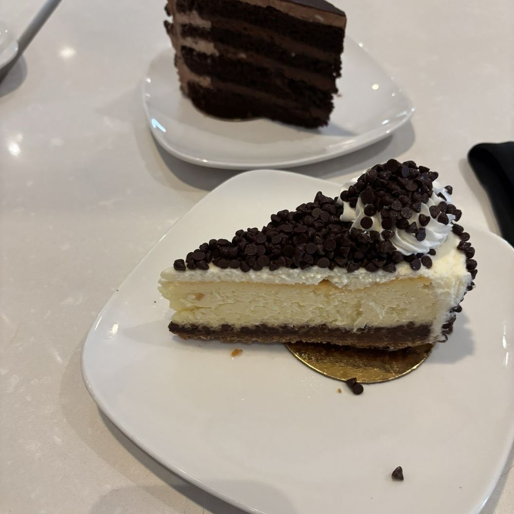 Pease's at Bunn Gourmet - Triple chocolate cake, chocolate chip cheesecake - Chocolatiers & Shops Near Me - Springfield, Illinois Pease's at Bunn Gourmet - Triple chocolate cake, chocolate chip cheesecake - Chocolatiers & Shops Near Me - Springfield, Illinois