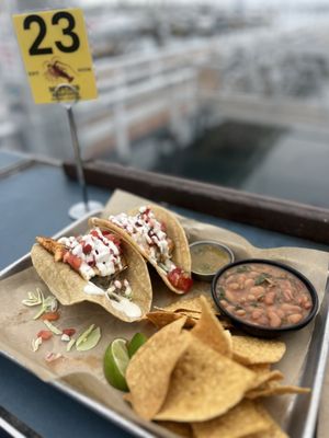 Mitch's Seafood by null