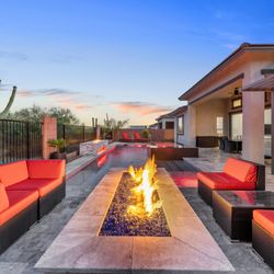 Encantada Pools