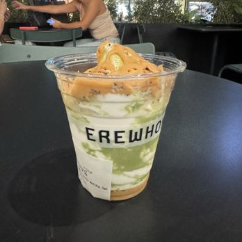 Erewhon - Grocery Near Me - Beverly Hills, California