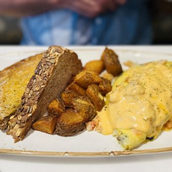 Omelet Bar - Lobster Benedict - Breakfast & Brunch Near Me - Orlando, Florida Omelet Bar - Lobster Benedict - Breakfast & Brunch Near Me - Orlando, Florida