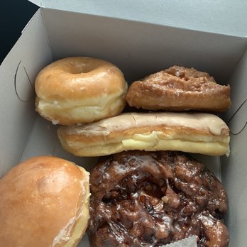 Rose Donuts - Only one we didn't like was the raspberry filled. Too artificial - Coffee & Tea Near Me - San Diego, California Rose Donuts - Only one we didn't like was the raspberry filled. Too artificial - Coffee & Tea Near Me - San Diego, California