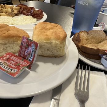 LARRY’S RESTAURANT - Updated March 2026 - 33 Photos & 39 Reviews - 204 ...