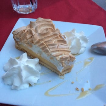La Maisouneta - The best Lemon Meringue tart in the world! - French Near Me - Châteauneuf du Pape, 84