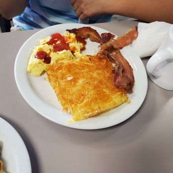 Country Waffles - Kid breakfast with scramble egg, bacon and hashbrowns - Breakfast & Brunch Near Me - Los Banos, California