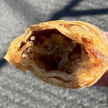 Ba-Le Sandwich Shop - Inside spring roll - Vietnamese Near Me - Honolulu, Hawaii
