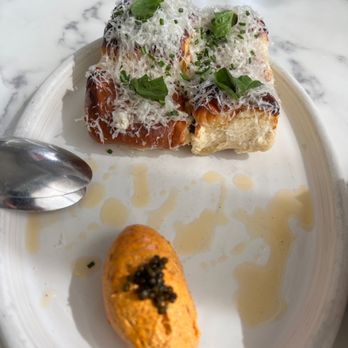 Ellie's - Parker's bread - Italian Near Me - Long Beach, California