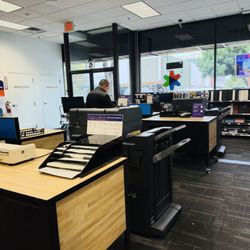 FedEx Office Print & Ship Center - Inside