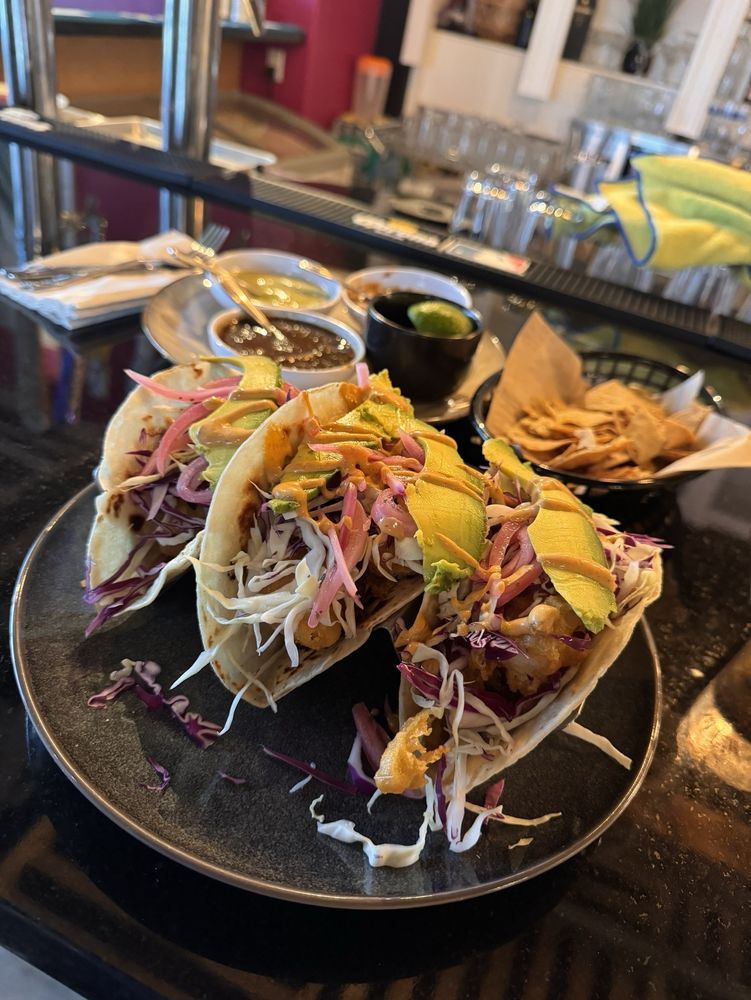 Food from Barra 83