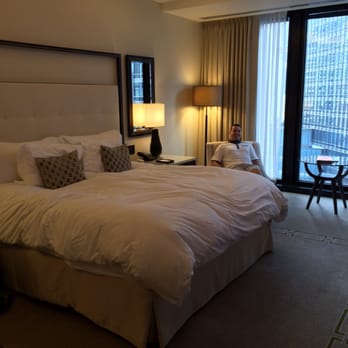 The Langham, Chicago - Classic room - Hotels Near Me - Chicago, Illinois