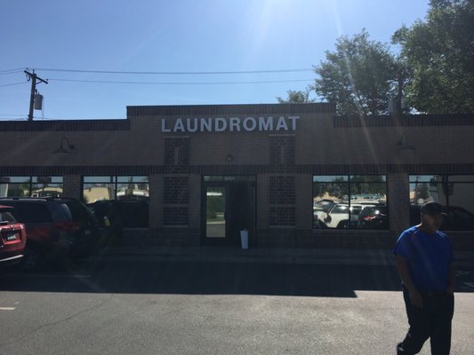 Laundromat by null