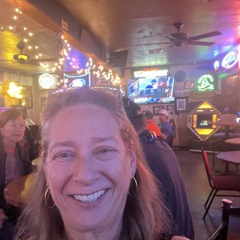 The Hoity Toit Beer Joint - Yep, just a good ol' beer joint kinda place - Dive Bars Near Me - New Braunfels, Texas The Hoity Toit Beer Joint - Yep, just a good ol' beer joint kinda place - Dive Bars Near Me - New Braunfels, Texas