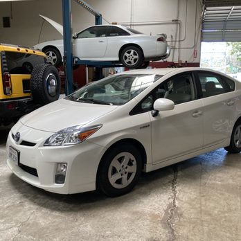 Carolan Auto Service - 2011 Toyota Prius Hybrid - Auto Repair Near Me - Burlingame, California Carolan Auto Service - 2011 Toyota Prius Hybrid - Auto Repair Near Me - Burlingame, California