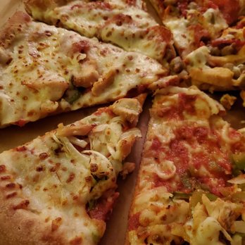 Papa Johns Pizza - Does that look A. Appetizing or B. Like it has garlic sauce instead of marinara? - Pizza Near Me - Poland, Ohio Papa Johns Pizza - Does that look A. Appetizing or B. Like it has garlic sauce instead of marinara? - Pizza Near Me - Poland, Ohio