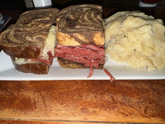 An Poitin Stil by null