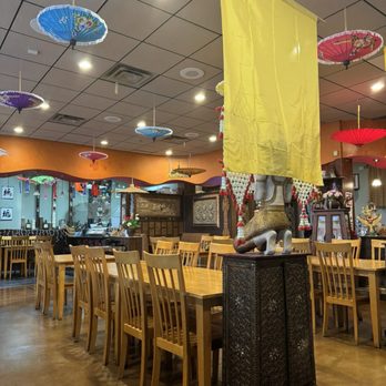 Thai Thani - Interior - Thai Near Me - Orlando, Florida