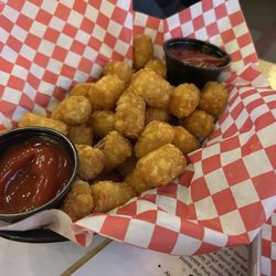 The Brig Beergarden - Huge tater tot side