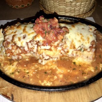 Guaca & Molé - Chicken Burrito/Enchilada - Mexican Near Me - Dollard-des-Ormeaux, Quebec