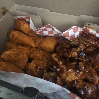Wing Snob - 20 piece boneless wings: buffalo on the left and honey bbq on the right - Chicken Wings Near Me - Oak Park, Michigan Wing Snob - 20 piece boneless wings: buffalo on the left and honey bbq on the right - Chicken Wings Near Me - Oak Park, Michigan