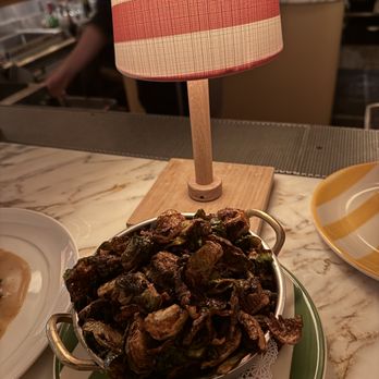 Giulietta - Crispy Brussels Sprouts
rosemary honey, chili flakes - Italian Near Me - New York, New York Giulietta - Crispy Brussels Sprouts
rosemary honey, chili flakes - Italian Near Me - New York, New York