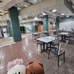 The Dole Cannery - Spacious and well-lit