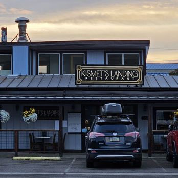 Kismet’s Landing - Outside of restaurant - Sushi Bars Near Me - Reedsport, Oregon Kismet’s Landing - Outside of restaurant - Sushi Bars Near Me - Reedsport, Oregon