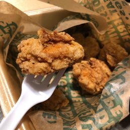Was supposed to get sauce but ended up just getting chicken nuggets. For sure not worth my time and was not what I expected from my order.